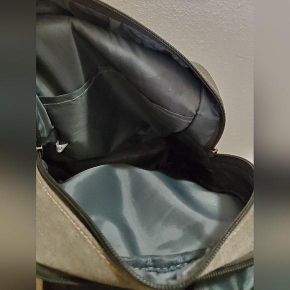 Michigan Gray Multi Zipper Fanny Pack/Crossbody Bag - Picture 7 of 16